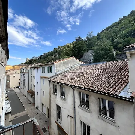 Calme A 2 Pas Du Rhone - Wifi Rapide Διαμέρισμα