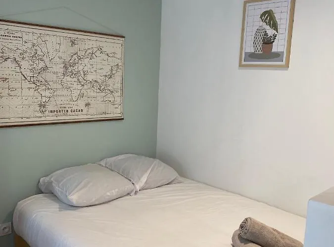 Calme A 2 Pas Du Rhone - Wifi Rapide Apartment *